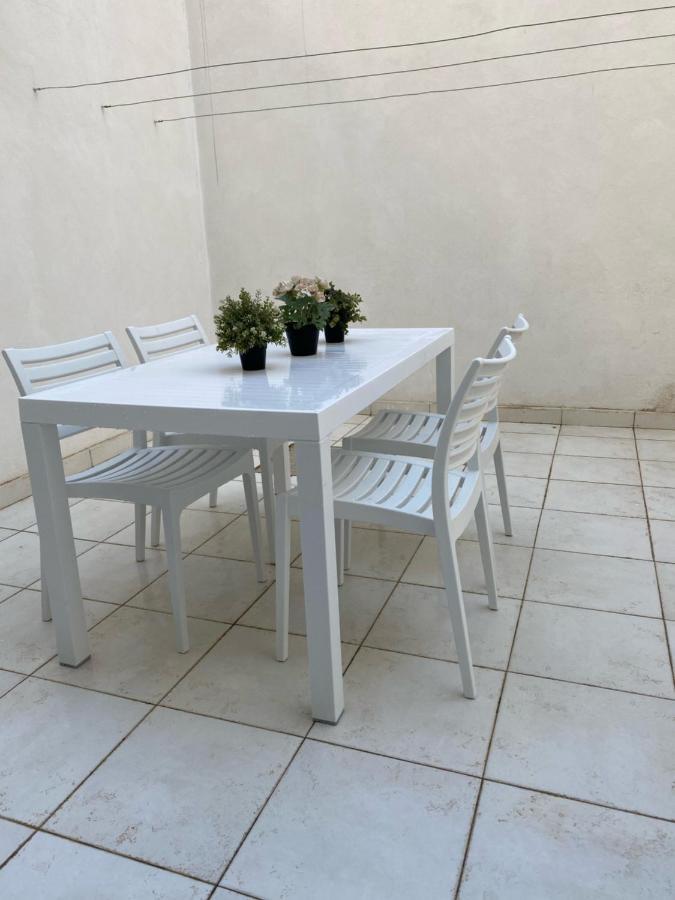Modern 2 Bedroom Apartment Msida Exterior foto